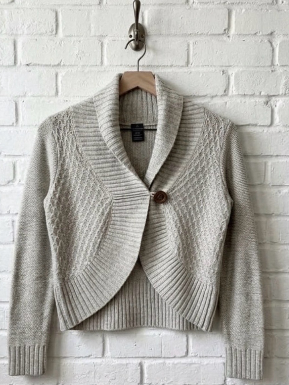 Faded Glory Gray Shawl-Collar Cropped Knit Cardigan